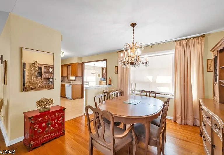 204 Tryon Pl — Photo 8