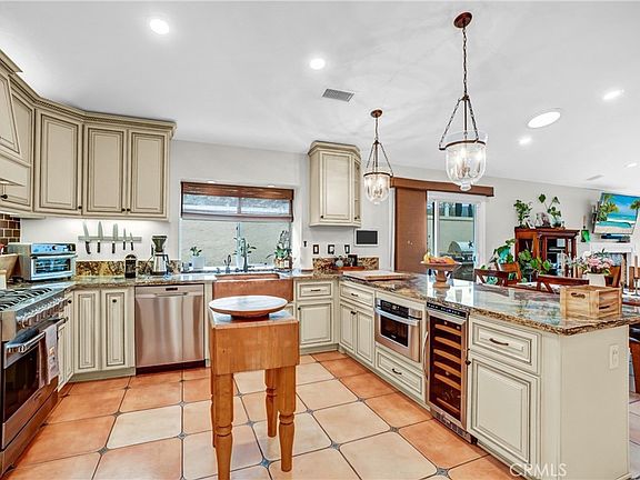 3rd image of 19242 Echo Pass Rd