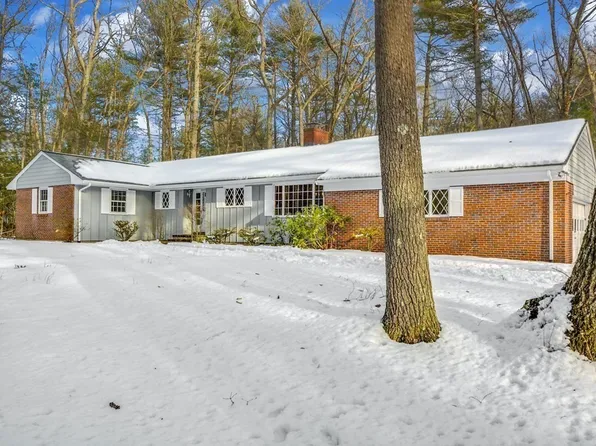 423 South St, Carlisle, MA 01741