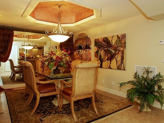 4th image of 1090 Pinellas Bayway #B1