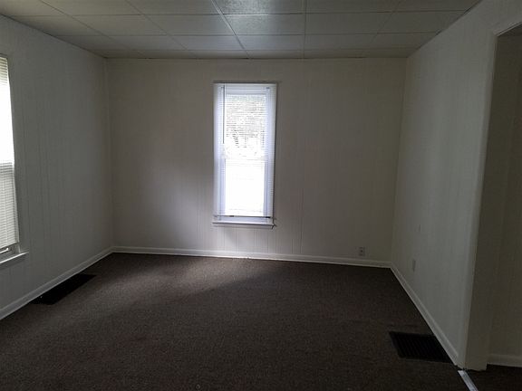 2nd image of 502 Foster Ave