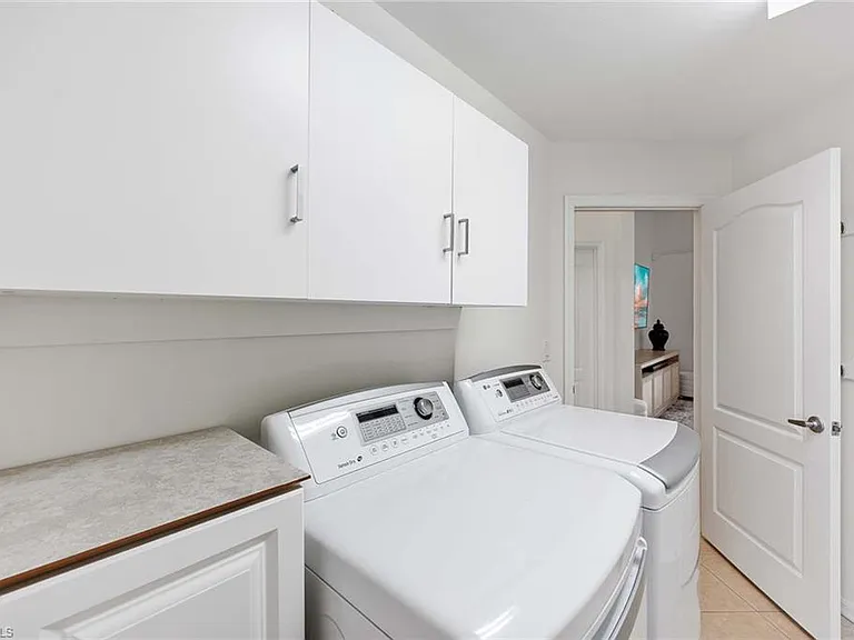 8468 Indian Wells Way — Photo 26