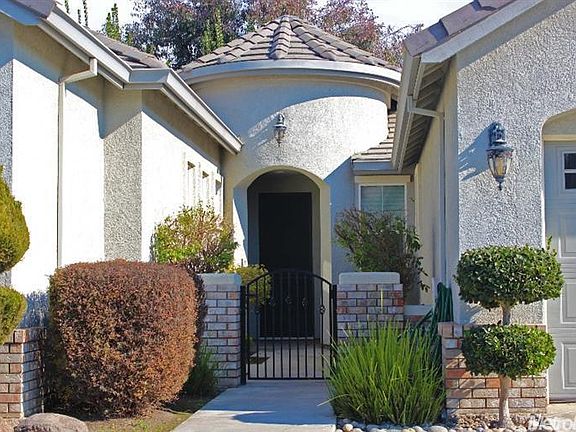 2nd image of 371 Romano Way
