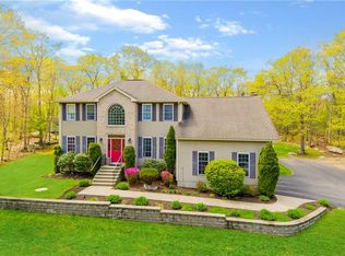 125 John Franklin Rd, Hope, RI 02831