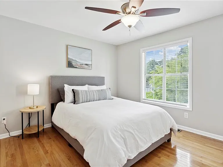 5212 Laurel Bridge Dr SE — Photo 32