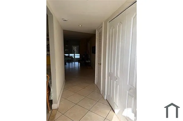 Building Photo - 8300 Sunrise Lakes Blvd #104