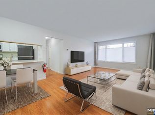 216A Washington Ave, Fort Lee, NJ 07024