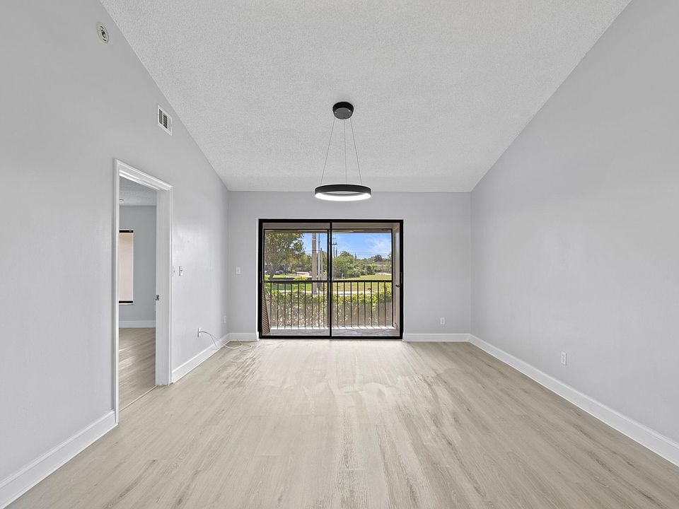 1st image of 350 Club Cir APT 208