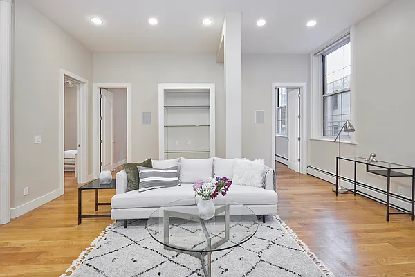 Sold by Compass | media 1