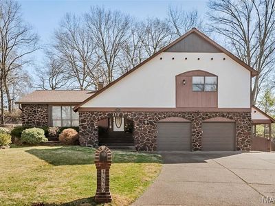 4829 Gatesbury Dr, Saint Louis, MO, 63128