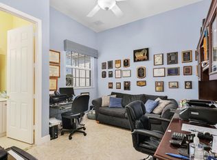 Laguna, Naples, FL 34114