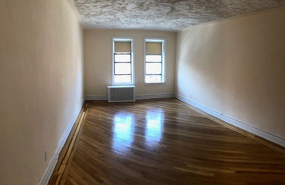 3rd image of 500 Saint Johns Pl APT 4P