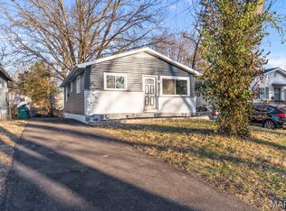 10452 Count Dr, Saint Louis, MO 63136