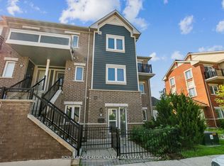 250 Sunny Meadow Blvd #254, Brampton, ON L6R 3Y7