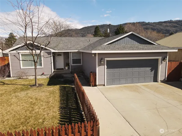 611 Main Street, Oroville, WA 98844