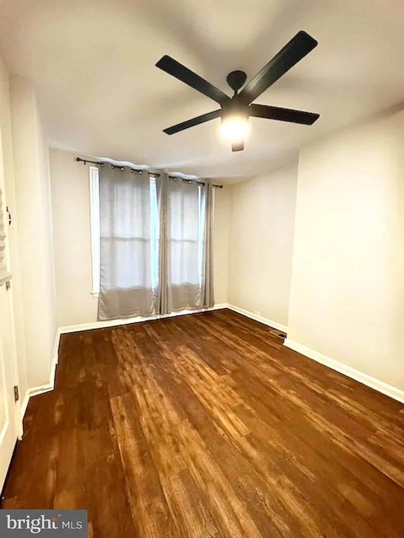 1 bed, 900 sqft, $1,320 — Photo 4