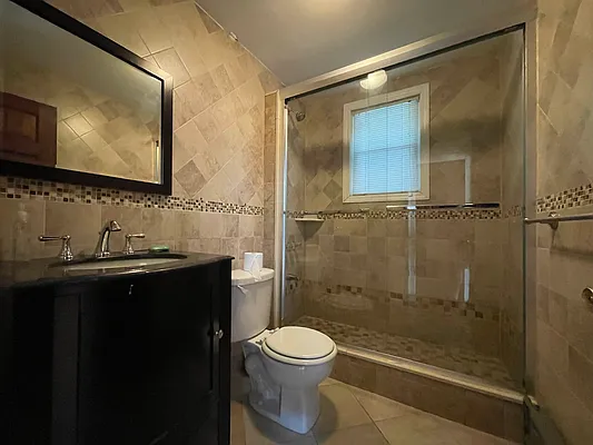 Rented by Hillel Realty Group | media 10