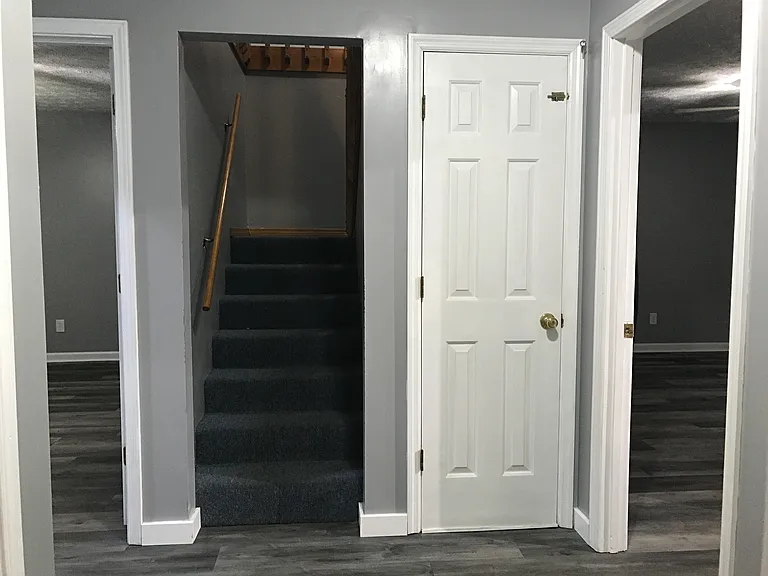 1071 Lakeview Dr — Photo 16