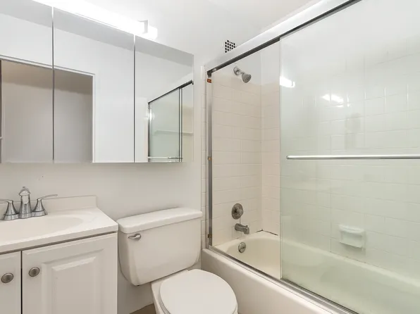 244 Madison Avenue image 13 of 13