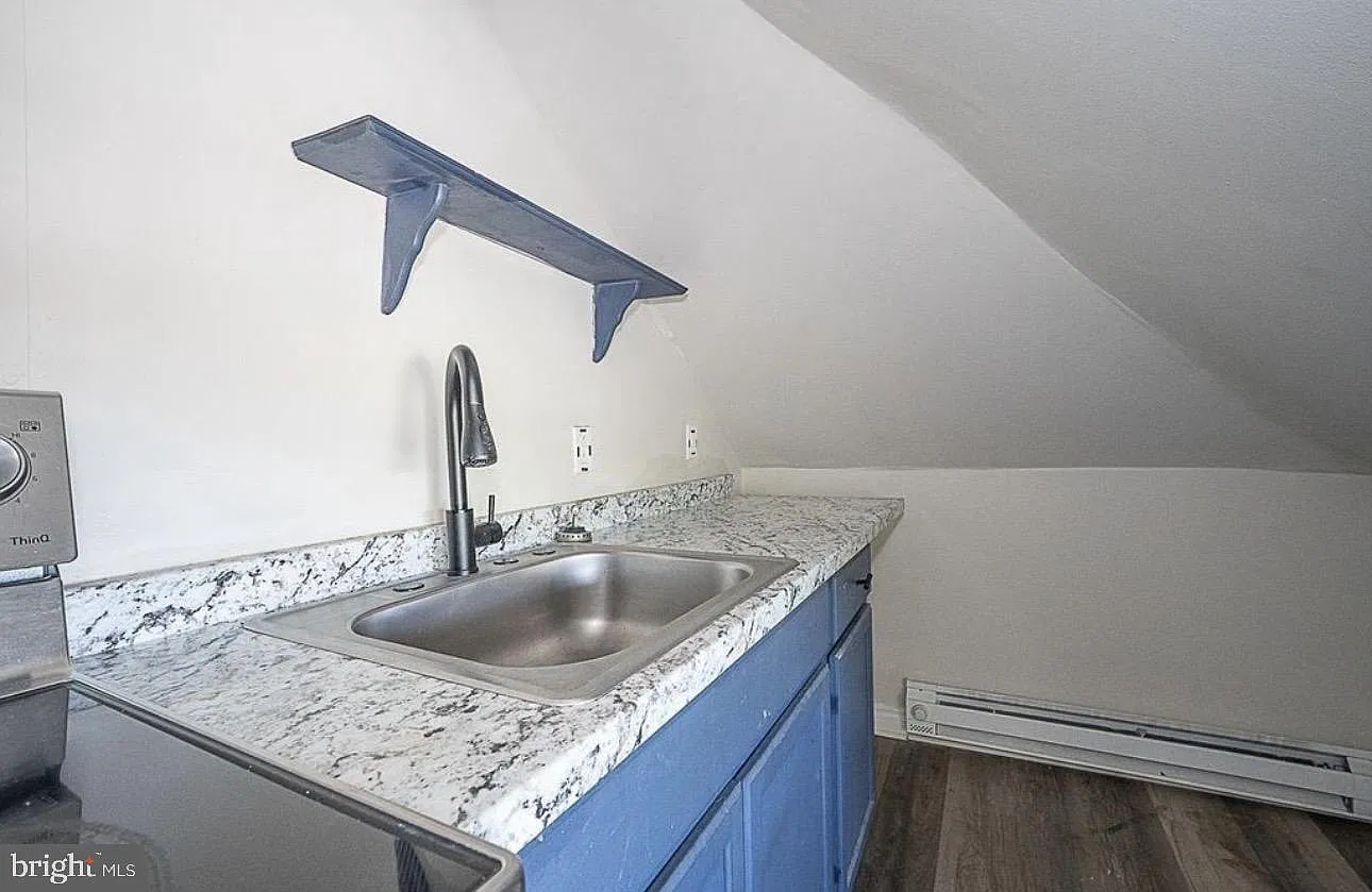 1 bed, 1.0 bath, 850 sqft, $950 — Photo 3