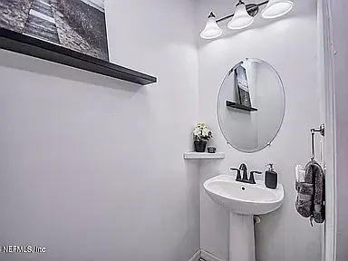 7019 Coldwater Dr — Photo 14