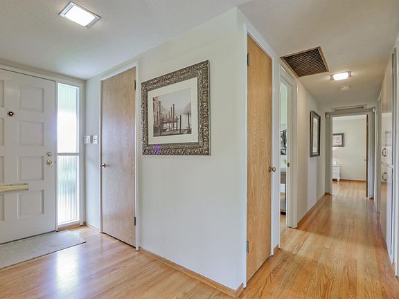 5th image of 1604 S Mary Ave