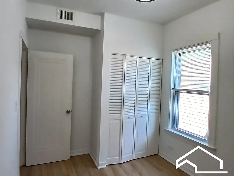 4652 W Palmer St #2 — Photo 12