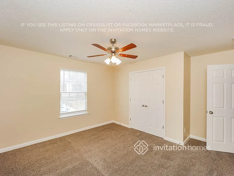 471 Charles Towne Ave — Photo 14