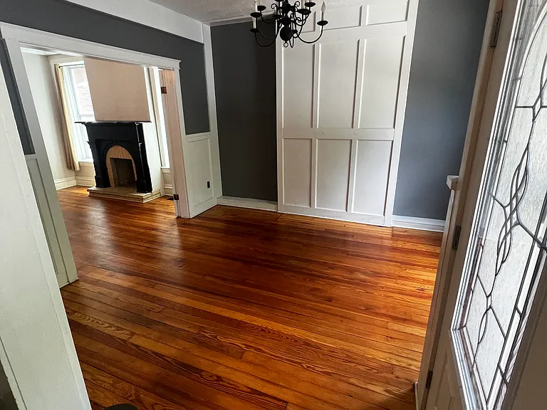 3308 Illinois Ave — Photo 2
