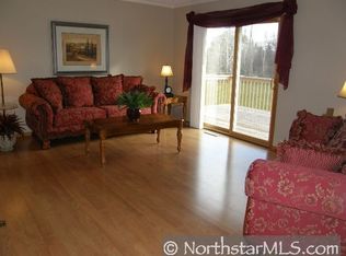 6851 Utica Ln, Chanhassen, MN 55317