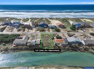 617 NW Oceania Dr, Waldport, OR 97394