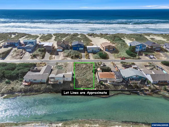 617 NW Oceania Dr, Waldport, OR 97394