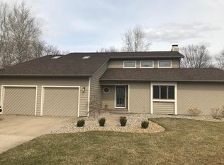 1720 S Walnut Dr, Warsaw, IN