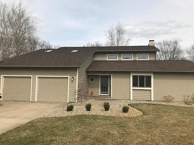 1720 S Walnut Dr photo 1