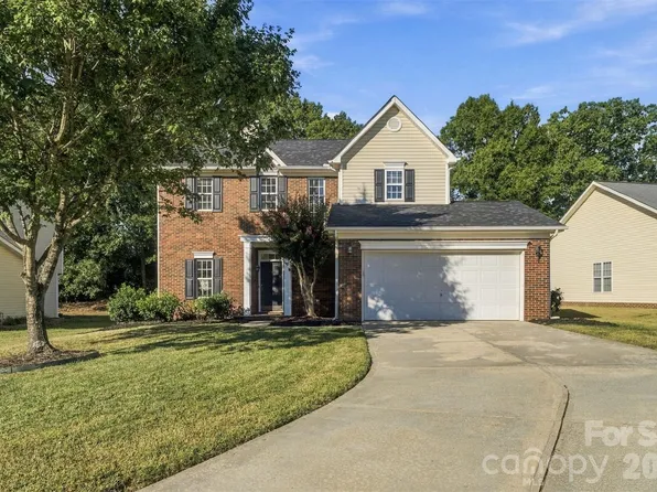 11709 Borchetta Dr, Charlotte, NC 28277
