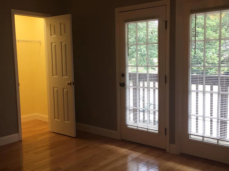 307 Walnut St — Photo 18