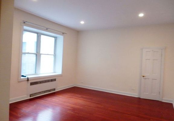 2nd image of 55 Pineapple St APT 3H