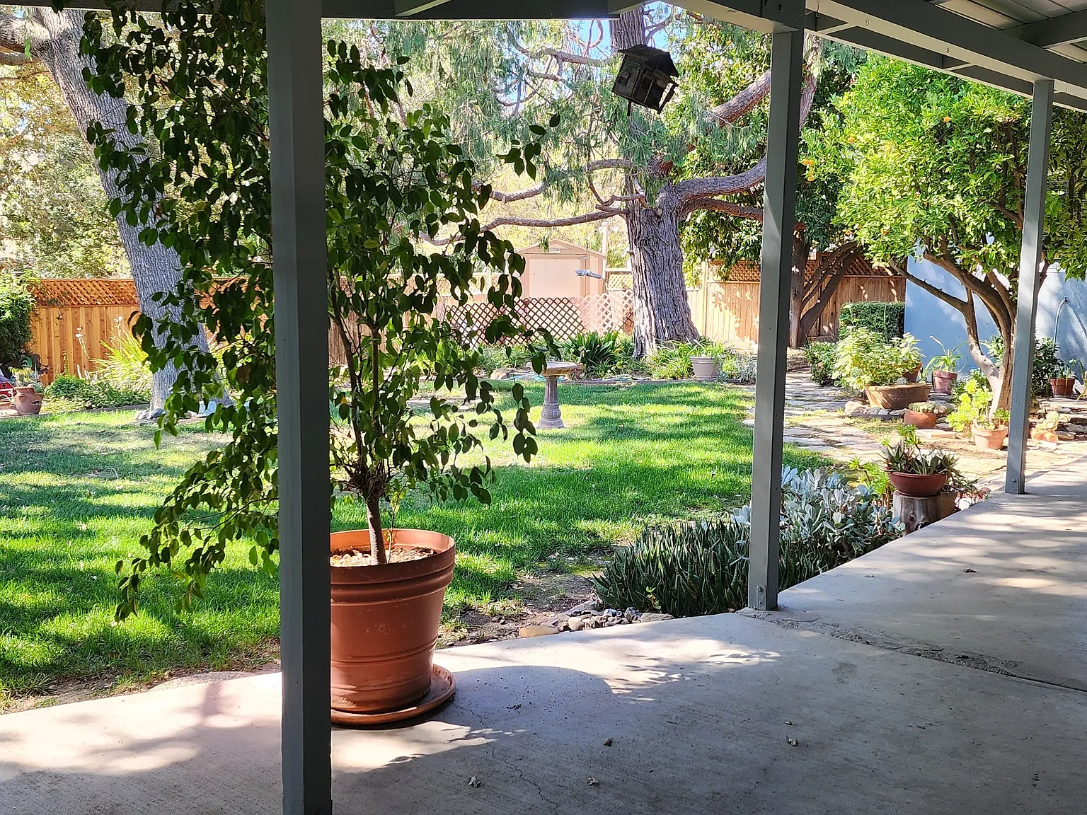 3 bed, 2.5 bath, 2038 sqft, $6,600 — Photo 3