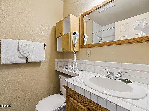 305 Galaxy Ln — Photo 3