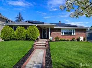 46 N Edward St, Sayreville, NJ 08872