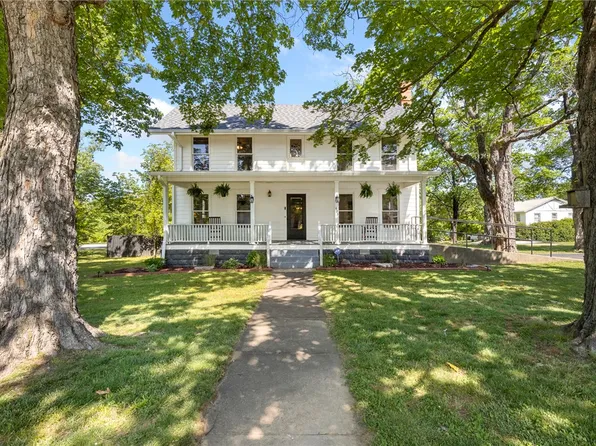 623 S Pine St, Harrison, AR 72601