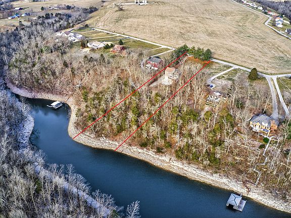 3rd image of 315 Lakeland Dr