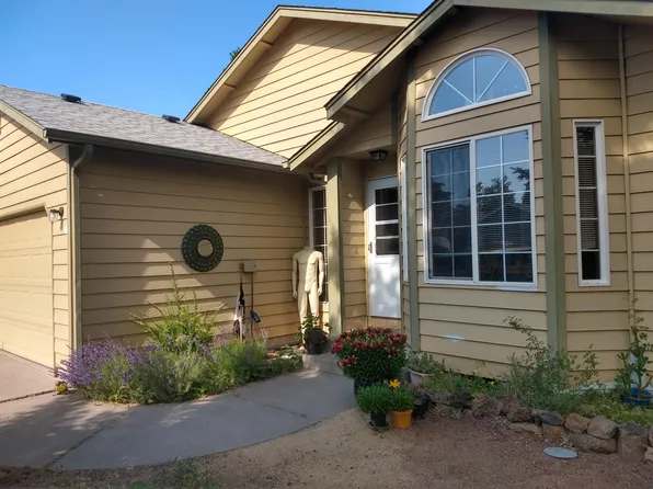 3200 NE Purcell Blvd, Bend, OR 97701