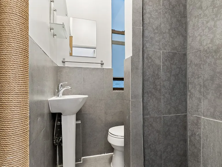 61 E 3rd St #14 — Photo 5