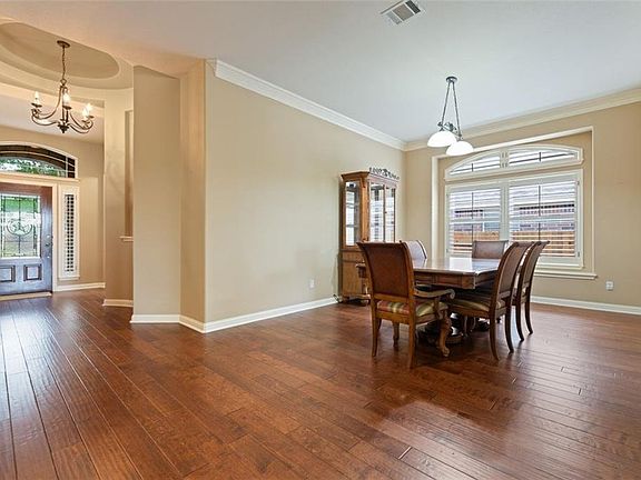 4th image of 19412 Sangremon Way