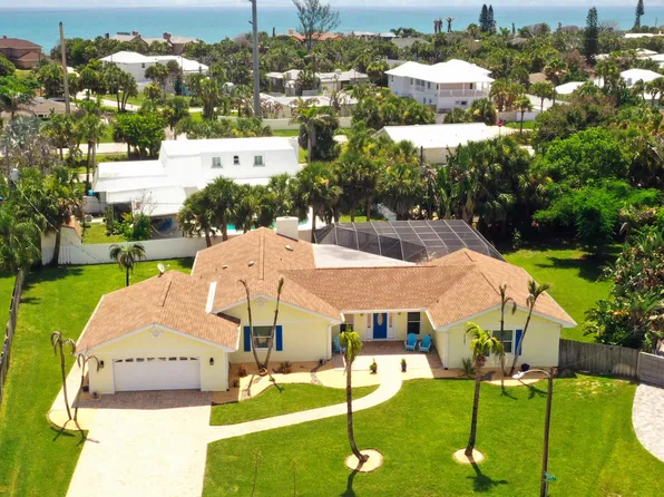 325 Hibiscus Trl, Melbourne Beach, FL 32951