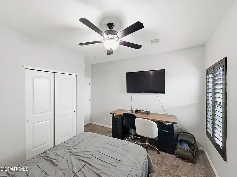12805 Kingsbury Ave — Photo 19