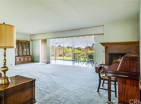 3rd image of 4831 Palos Verdes Dr N