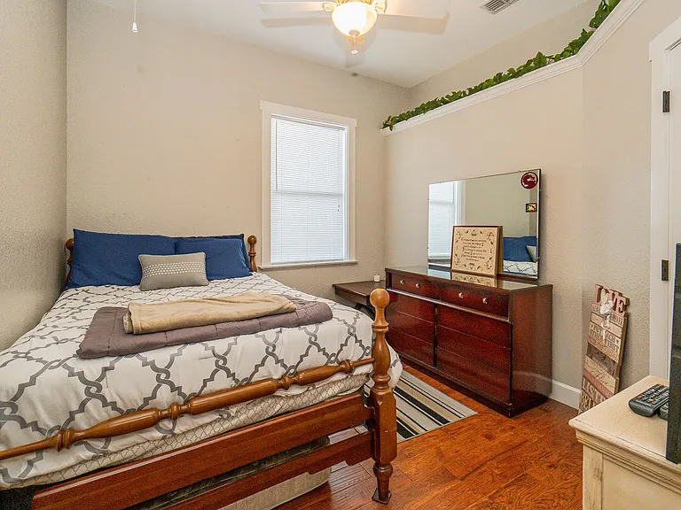212 W Belmar St #A — Photo 18