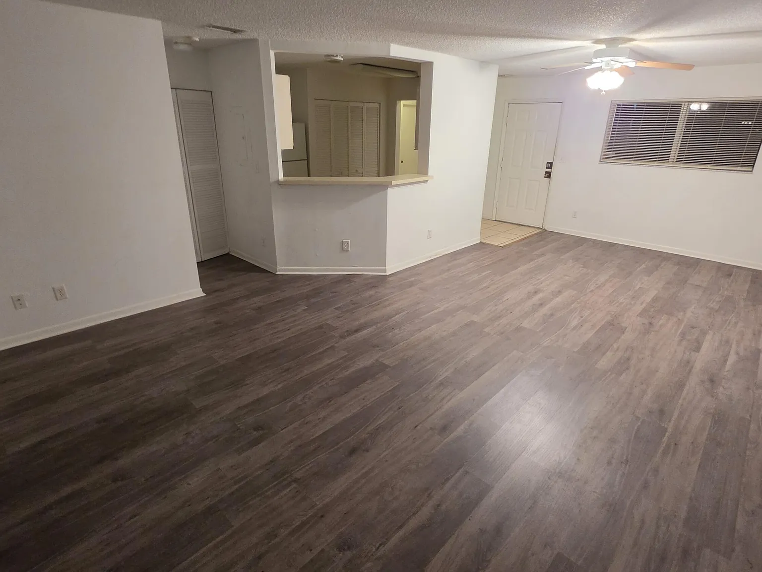 2 bed, 2.0 bath, 1020 sqft, $1,950 — Photo 2
